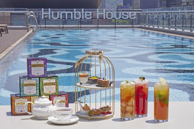 （寒舍艾丽酒店The Terrace大厅酒吧携手英国皇室御用唐寧茶，推出「蕴茶午漾」下午茶组。图／寒舍艾丽酒店提供）