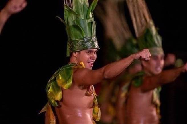 花莲县政府今年特别邀请大溪地冠军舞团「Hei Tahiti」，在7月21日至23日登场的原住民联合丰年节演出。（花莲县政府提供／罗亦晽花莲传真）
