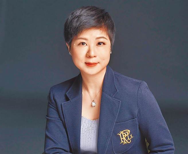 林志洁30日在脸书发文说，其实并没有，当时3分钟内转过一百个想法和担心，最后关键在她爱新竹，阳明交大也在新竹，她认为没有拒绝的空间。（取自阳明交大科技法律学院官网）