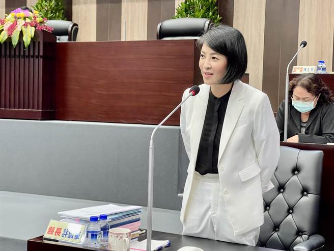 《远见》杂志公布2023县市首长施政满意度调查，南投县长许淑华施政满意度64.2％，荣登新人王。（杨静茹摄）