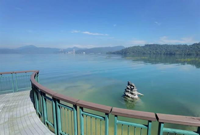 日月潭水位30日回升至747.35公尺，若以每天持续增15公分高水位，预计再一周日月潭可达满水位。（民眾提供／杨静茹南投传真）