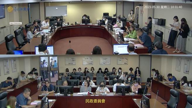 北市议员30日于民政委员会跨党派提案，希望社会局及卫生局可以推出65岁以上长者老花眼镜的补助。（摘自议会直播）