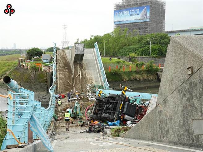 为保障职业灾害劳工权益，去年5月1日上路的劳工职业灾害保险及保护法要求受雇于登记有案事业单位的劳工应全数纳保。（报系资料照）