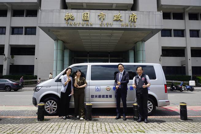 桃园市社会局目前有199辆復康巴士，从2017年至2022年陆续汰换70辆。今年符合汰换条件有8辆，目前自购加上热心企业捐赠已有5至7辆。（赖佑维摄）