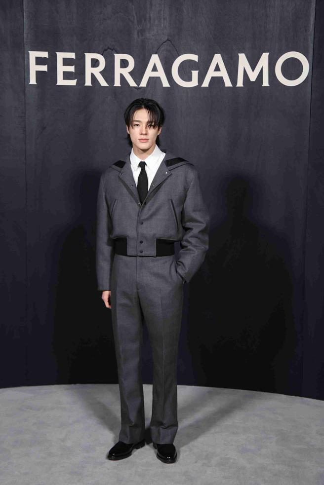 NCT 成员Jeno Lee于今年二月前往米兰观赏FERRAGAMO 2023秋度系列大秀。（FERRAGAMO提供）