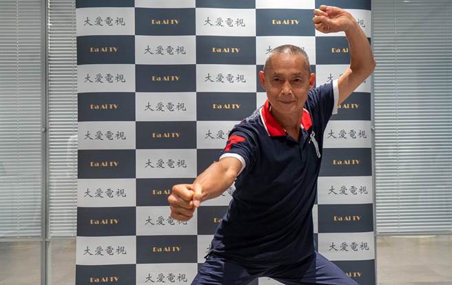 郑平君是习武之人。（大爱电视台提供）