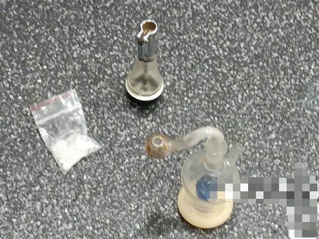36岁刘姓男子吸毒后自己报案说有人吸毒，警方到场后发现竟是本人自行报案。（高市三民一分局提供／杨舒婷高雄传真）