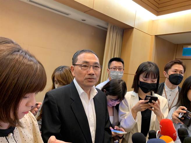 新北市长侯友宜七月将提出完整能源政策。（叶德正摄）