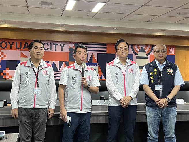 市府副秘书长金志聿分享，桃园市与台湾各地方政府所推动的许多智慧城市政策，可说是不亚于许多国际大城。(蔡依珍摄)