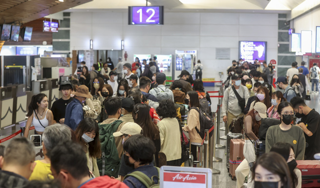 新加坡旅社推环台行程，7天旅费引起讨论。（本报系资料照）