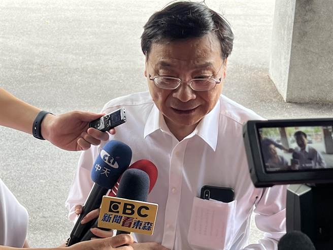 曾铭宗提出严正声明，痛批民进党满脑子只有选举，故意抹黑、造谣，令人遗憾。（李奇叡摄）