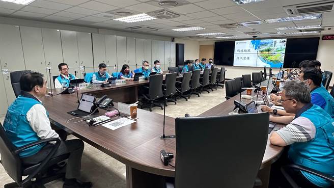 防范玛娃强降雨，桃市开设三级应变中心。(水务局提供／蔡依珍桃园传真)