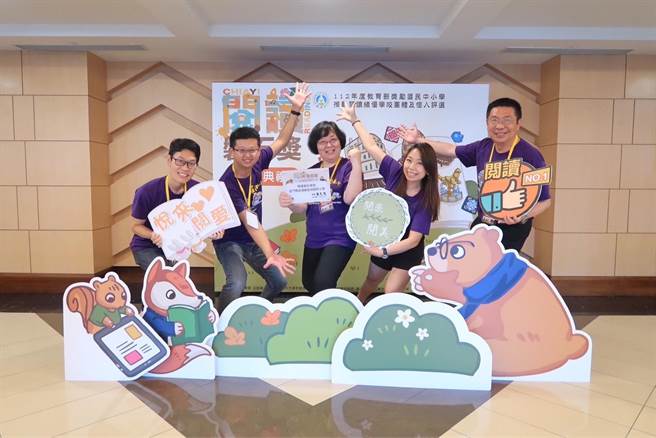 金门县金湖国小致力推动阅读有成，勇夺教育部阅读磐石学校奖殊荣。(图／金湖国小提供)