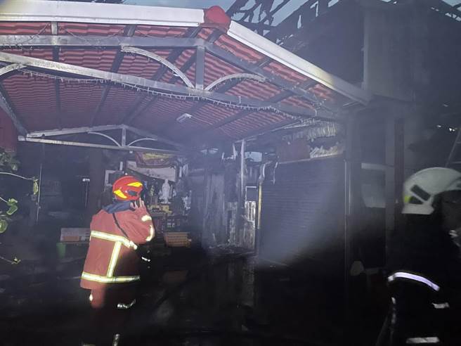 私人宫庙火灾，幸抢救得宜，无人伤亡。（警消提供。许逸民／澎湖传真）