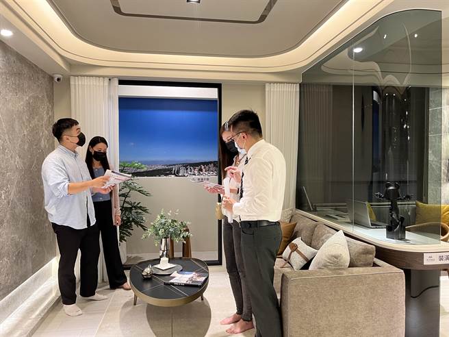 中科带动房市，5月初才进场的「茂洋晴山洋洋」新案，甚至有科技人揪团一口气买下10户。(林欣仪摄)