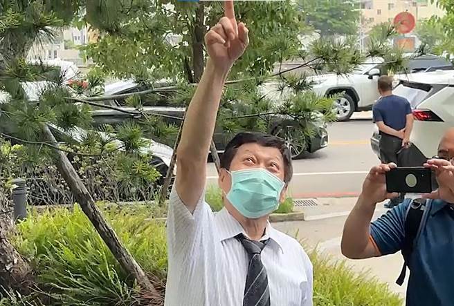 高大成指夏男被发现每次都走楼梯下楼很有鬼，他也坚信赖生是低楼层滑落非高楼坠落。（资料照片）