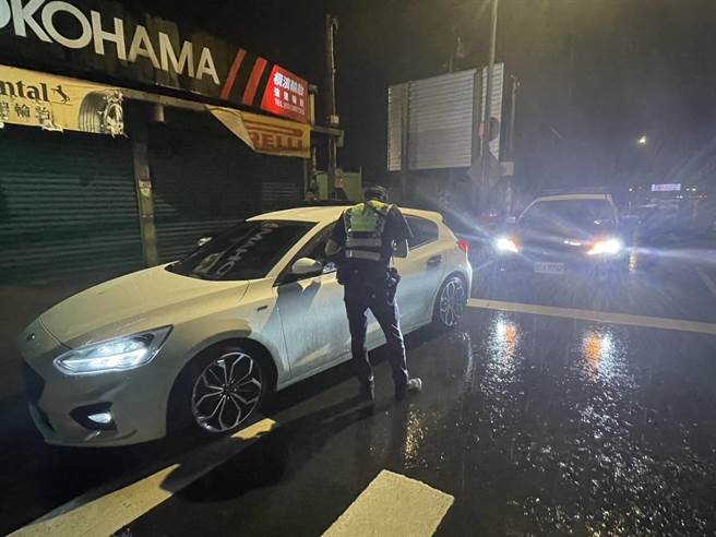 大溪警方强力执行静桃专案，期盼有效遏止改装噪音问题。(警方提供／吕筱蝉桃园传真)