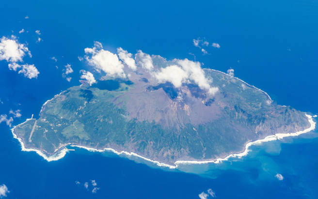 日本鹿儿岛县吐噶喇群岛近海今天上午11时28分发生推估规模为4.4的地震。（图／shutterstock）