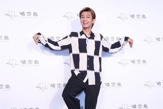 炎亚纶因为太忙患荨麻疹。（陈俊吉摄）