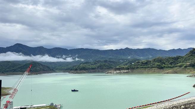 今天雨势大多下在平原，对曾文水库挹注有限。（张毓翎摄）
