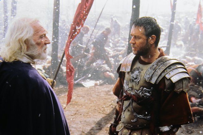 古罗马人盛行除毛，男性重视体毛的程度不亚于女性。图为电影《神鬼战士》中，罗素克洛饰演的古罗马将军。（图／达志影像）