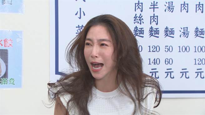 张家玮情绪崩溃。（民视提供）