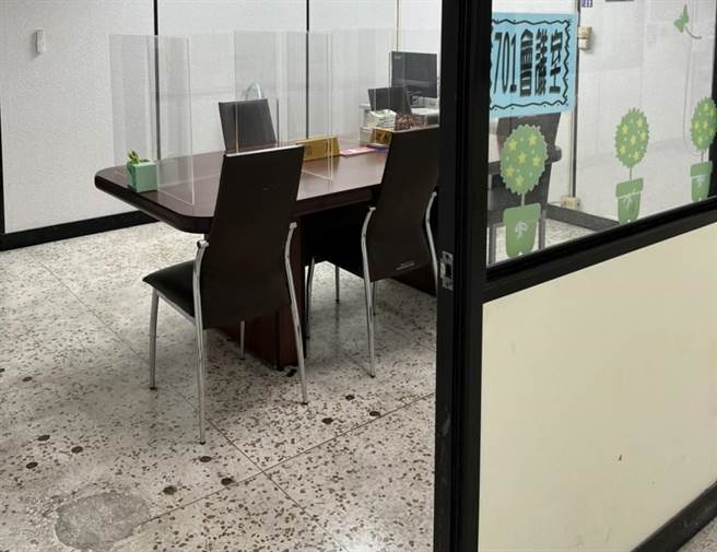 高市劳工局表示，针对老板行踪不明的案件，可经由歇业事实认定的程序，以利劳工向劳保局申请积欠工资垫偿。（翻摄照片／高雄洪靖宜传真）