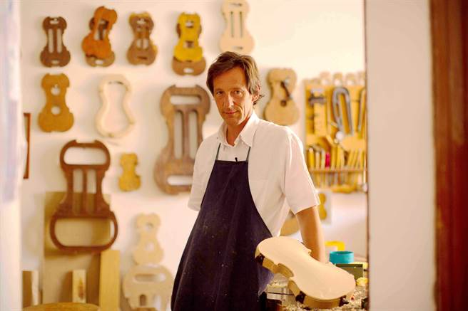 制琴大师加斯帕柏夏德要让「史特拉第瓦里琴」传奇重现《为你锺琴》改口「绝不退休」（海鹏影业提供）