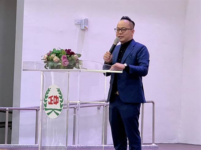 议长童子玮表示，对中正国中新活动中心感到十分惊艷，未来期待新活动中心能与社区多合作，让优良的活动空间能与市民共享。（基隆市政府提供／徐佑升基隆传真）