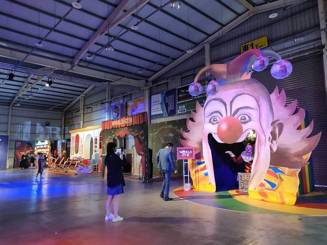 World Gym2日举办实体春酒盛会，邀请全台117家分店、近5000名员工同庆，现场以「World Dream梦想世界」发想。（潘虹恩摄）