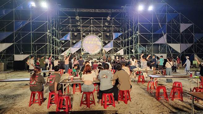 澎湖海音音乐嘉年华登场 首场不到200人-雨霖铃_词牌名