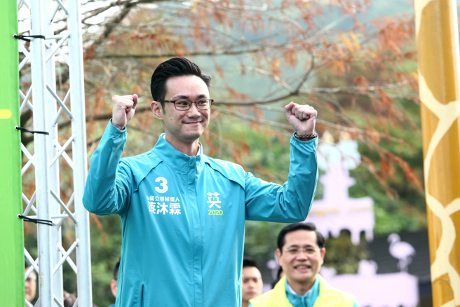 民进党前青年部主任蔡沐霖遭指控压下性骚案，还霸凌被害人，态度从原先感到抱歉，到晚间趋于强硬，扬言提告。(图／本报资料照)