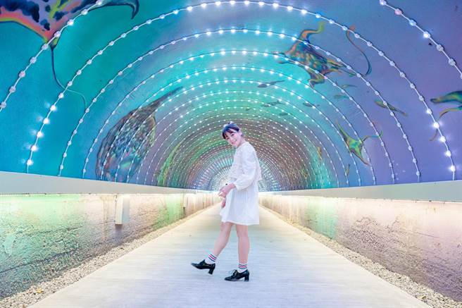 旗津星空隧道是近来热门的打卡热点。（柯宗纬翻摄）