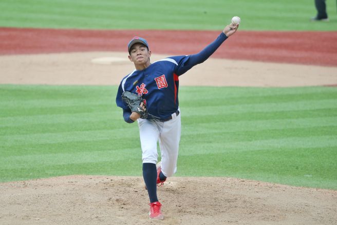 桃园市先发投手林维恩。（杜宜谙摄）