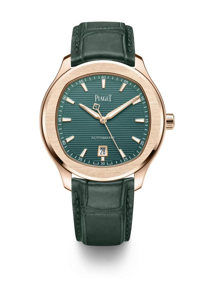 伯爵Polo系列玫瑰金孔雀绿日期显示自动上鍊腕表，98万元。（PIAGET提供）
