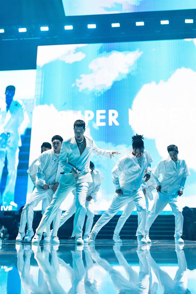 周汤豪今登高高雄巨蛋开唱，全场嗨翻。（环球音乐提供）