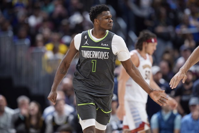 灰狼前锋爱德华兹已经跳槽WME经纪公司了。(美联社资料照)