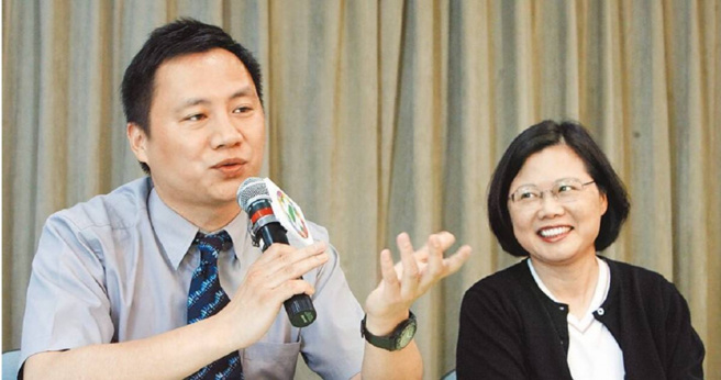 清大对于王丹遭指控性骚扰事件回应。（图／报系资料照）