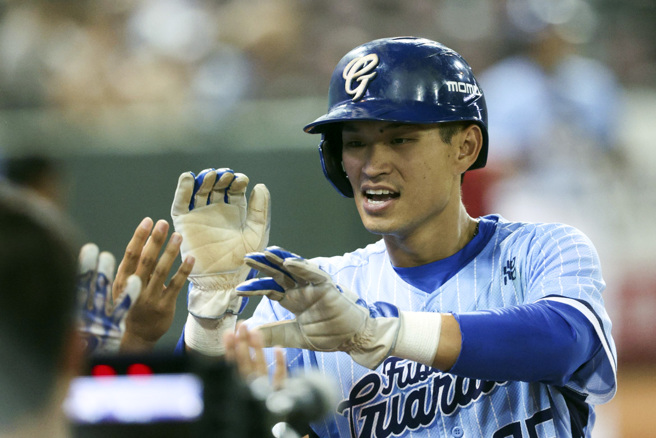 富邦悍将王正棠。（陈麒全摄）