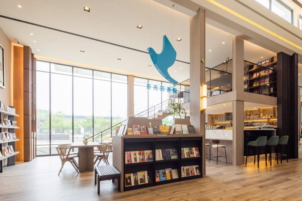 富堡開發建設與青鳥文化合作，在「富堡菁英滙」建案中推出青鳥圖書館提供住戶使用。（圖／富堡開發建設提供）