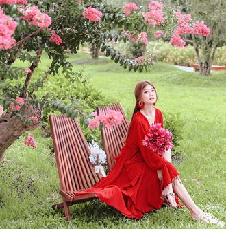 大花紫薇又名愛情樹 樹下的美麗傳說 6-8月正盛開！