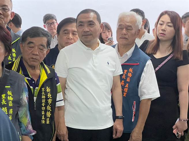 侯友宜表示性骚扰案件任何人和政党都用严格标准检视。（王扬杰摄）