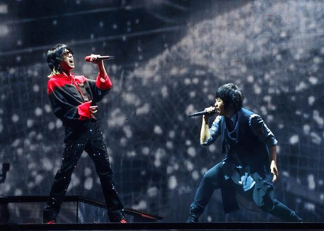 华晨宇前晚担任五月天「诺亚方舟」担任嘉宾。（相信音乐提供）