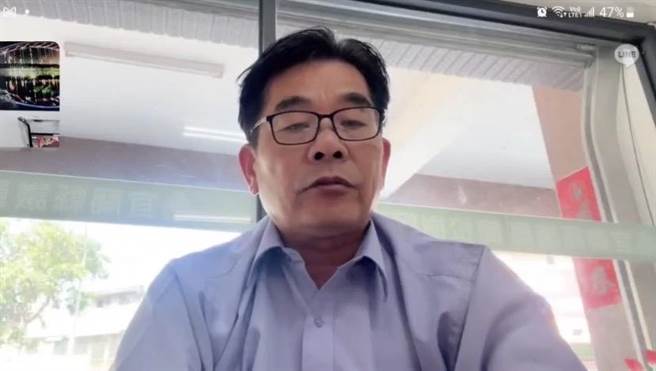 宜兰县议员简松树说，主委联谊会此举动非常不适当！（吴佩蓉摄）