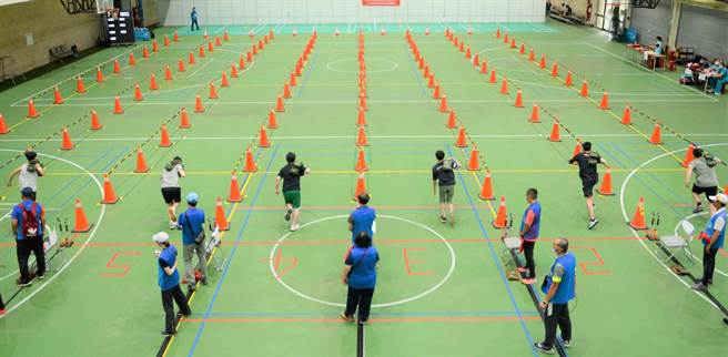 桃园市环保局今年招考450名清洁队员，吸引4145人报名抢进清洁队。（桃园市环保局提供／陈梦茹桃园传真）