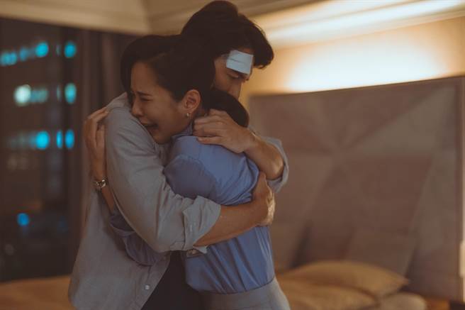 温升豪剧中平安归来，观眾敲碗与天心復合。（群之噰传播提供）