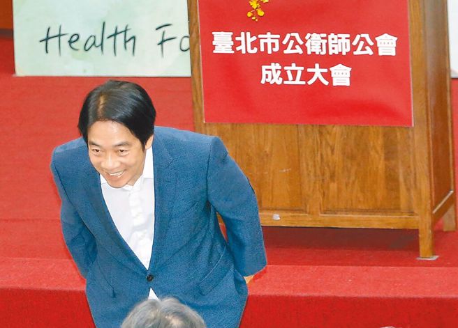 民进党主席、副总统赖清德近日因绿营性骚案连环爆，放软身段回头顾基本盘。（中时资料照／赵双杰摄）