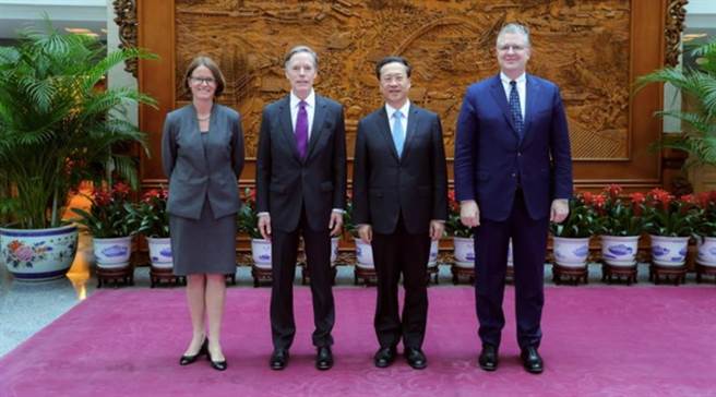 中美外交官员北京会谈，中方就台湾等重大原则问题阐明立场。（中国外交部官网）