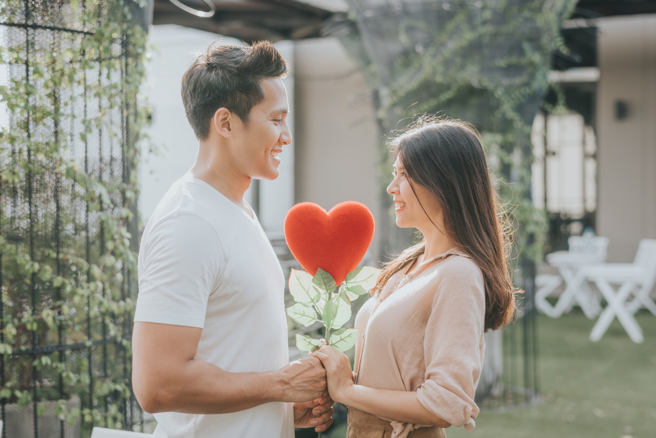 今天（6日）是24节气中的「芒种」，双子座、双鱼座、天蝎座、摩羯座今天桃花运将超级旺。（示意图／Shutterstock）