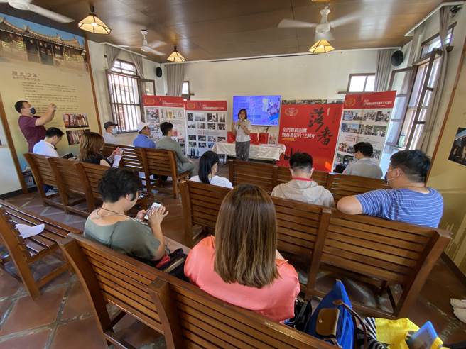 今年欣逢「落番」400周年，马来西亚侨亲将于6／10返乡寻根，今日上午特别在金水国小举办系列活动行前记者会。(于家麒摄)